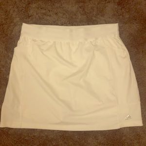 White Adidas golf/tennis skort